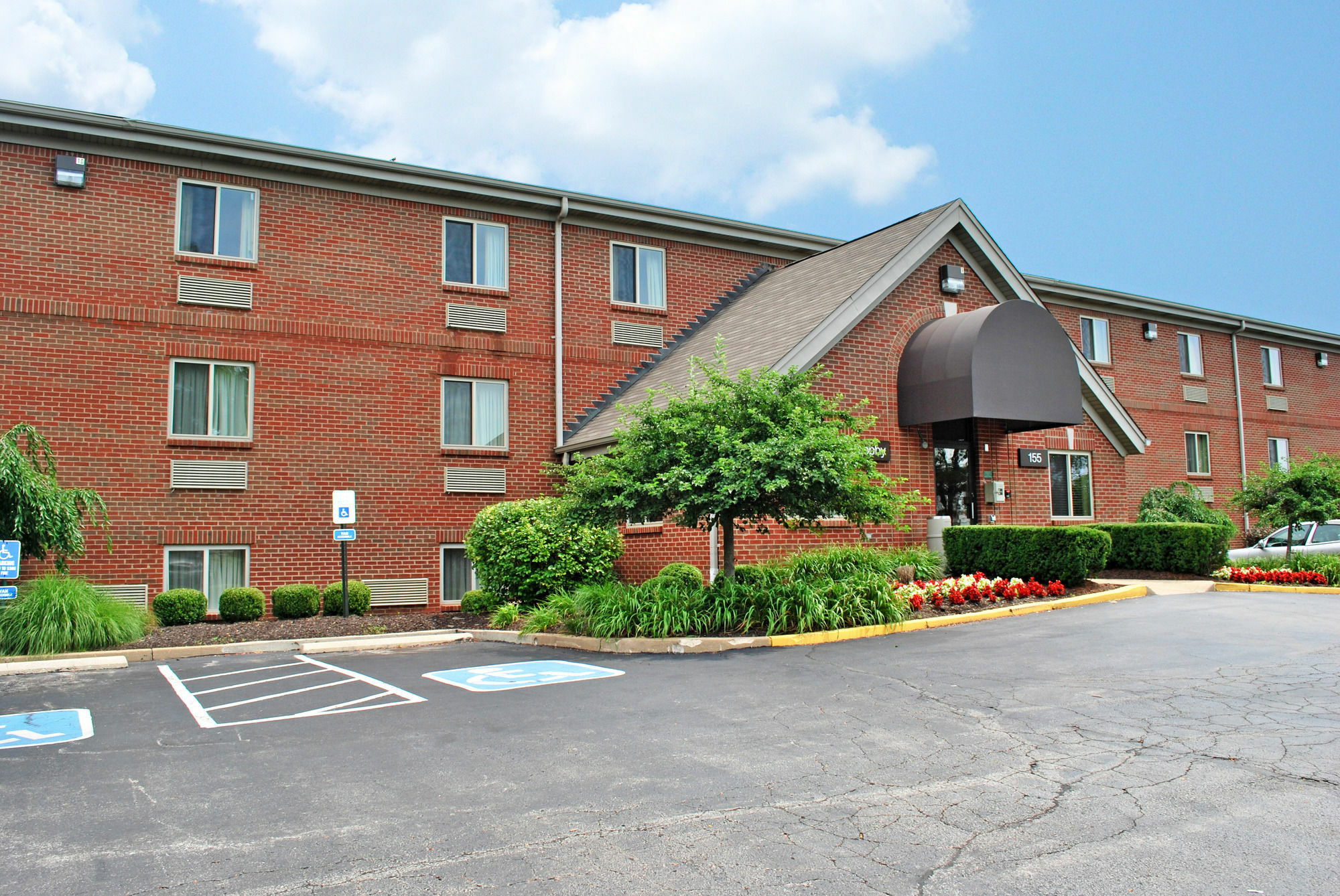 Welcome Suites Hazelwood Extended Stay Hotel Exterior foto